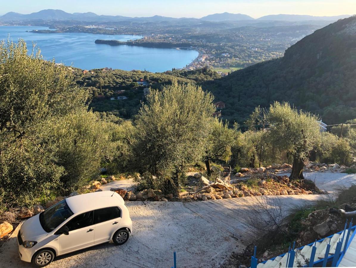 Hébergement de vacances House Sienna Of Intaba Views Corfiot Riviera Corfu Island Greece Contemporary Design Pool With Spectacular Sea Views Close To Ipsos Pyrgi (Corfu)